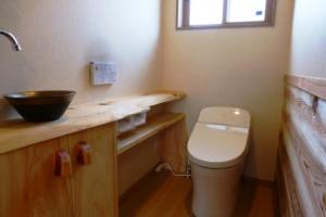 トイレ-手づくりの手洗