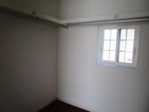 ウォークインクローゼットは窓があると通気性がいいですね！