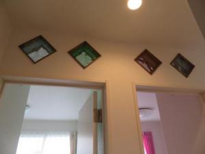 壁に彩りを添えるガラスブロック