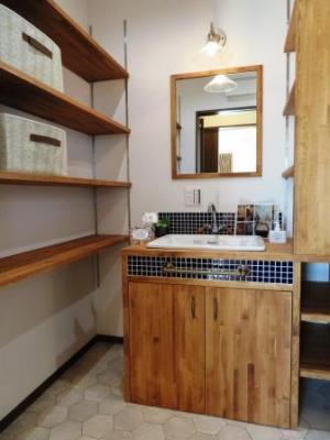 タイルを貼った洗面台