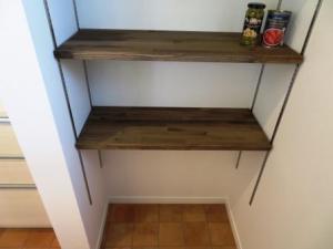 キッチンの可動棚収納